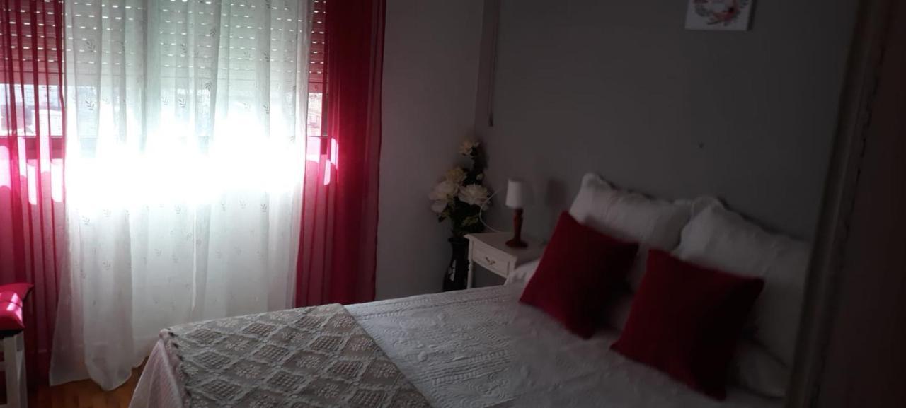 La Guardia Apartment A Guarda Bagian luar foto
