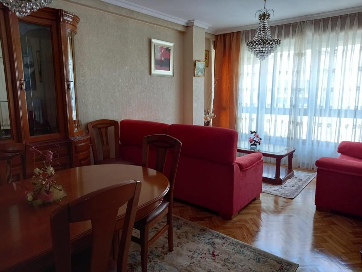 La Guardia Apartment A Guarda Bagian luar foto